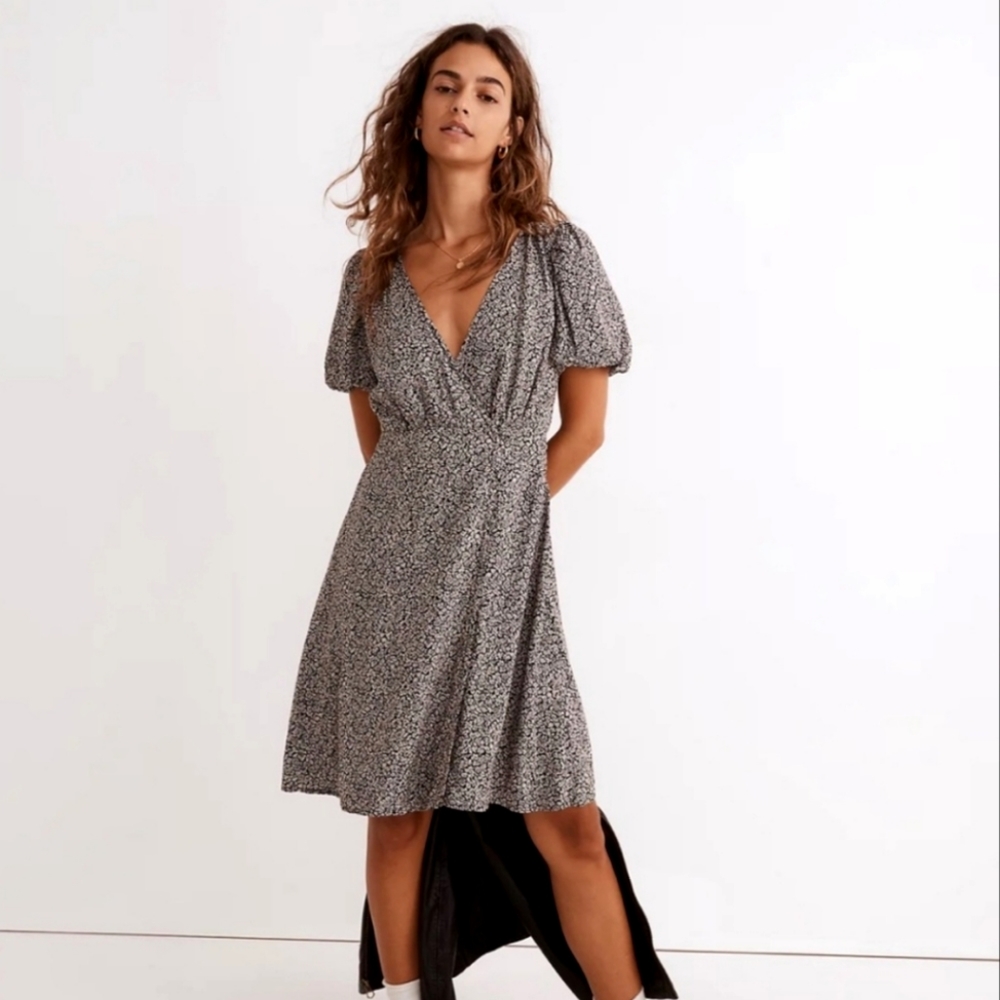Madewell Challis Wrap Mini Dress in Tudor Floral size 6
